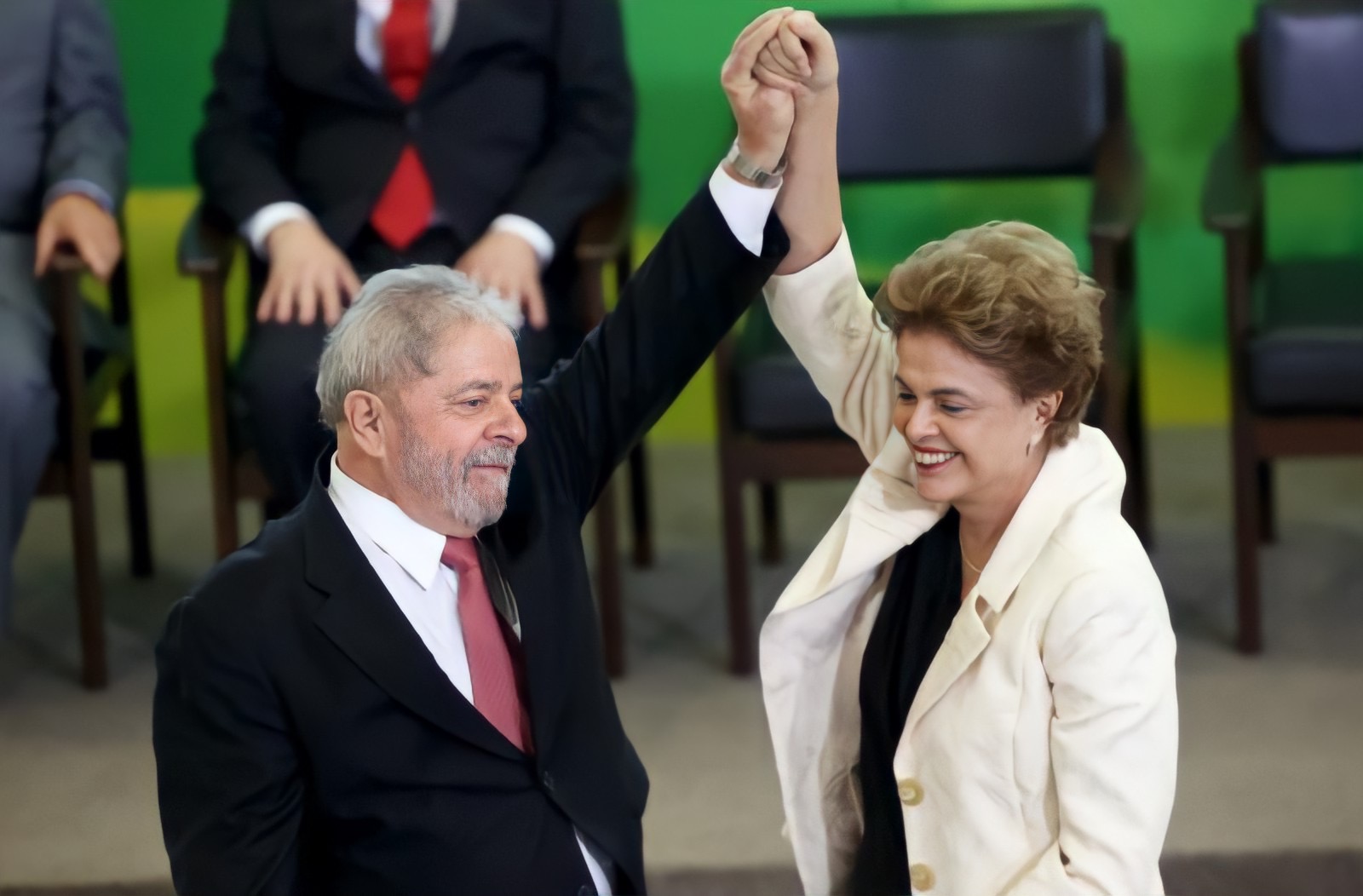 Lula e Dilma: União e Celebração Política