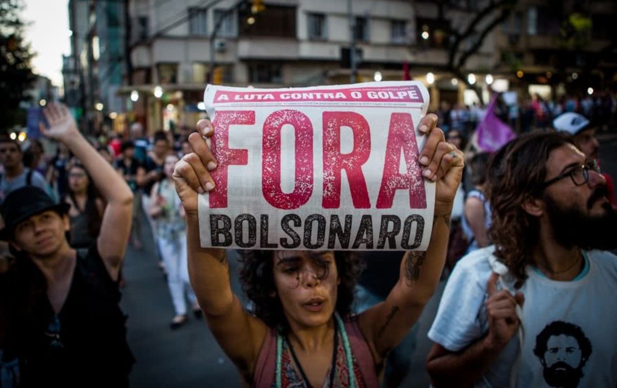 Protesto "Fora Bolsonaro": Resistência Popular e Luta Política
