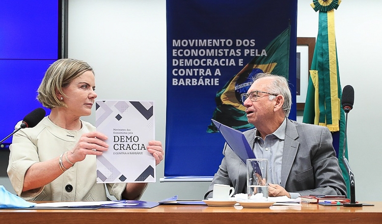Economistas pela Democracia e Contra a Barbárie: Lançamento de Publicação