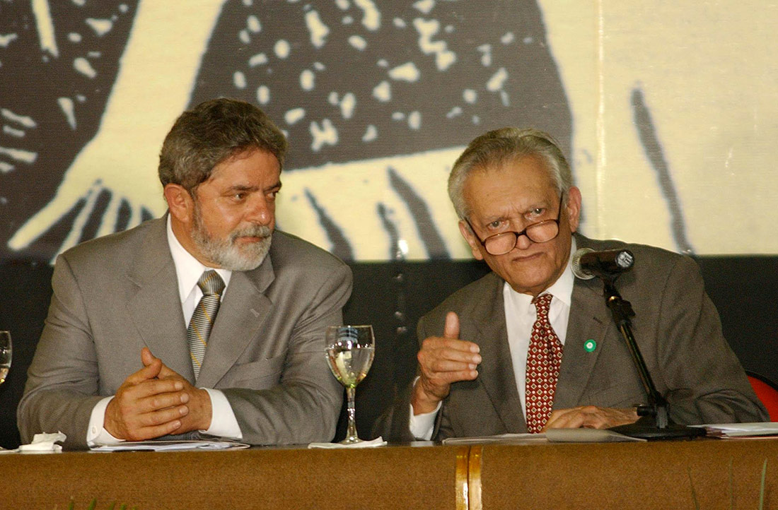 Lula e figura pública em debate formal