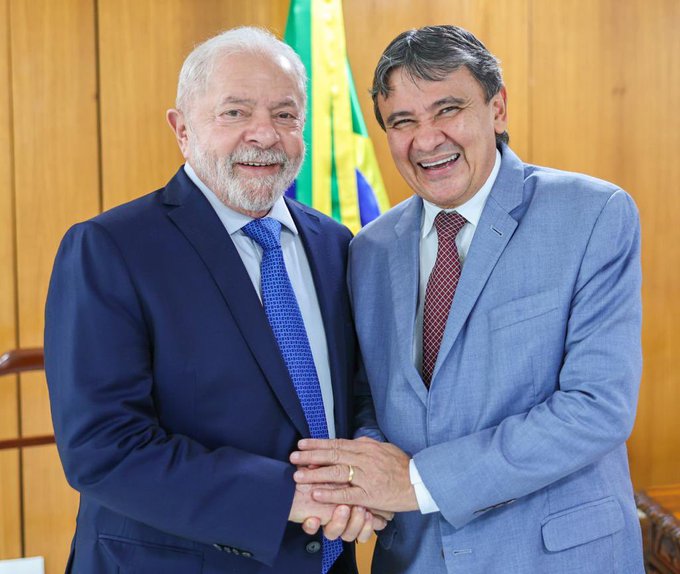 Lula e Elmano: União e Sorrisos Políticos