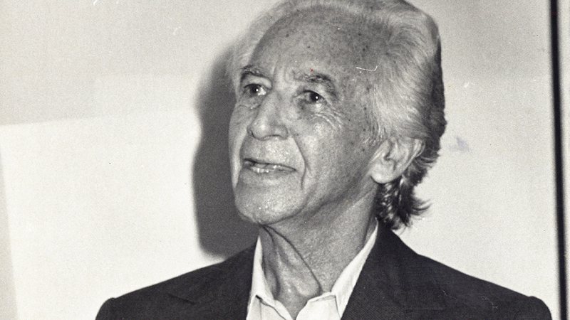 Oscar Niemeyer: Retrato Pensativo do Ícone da Arquitetura Brasileira