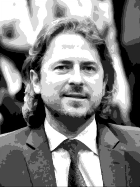 Retrato Masculino em Tons de Cinza: Foco e Confiança