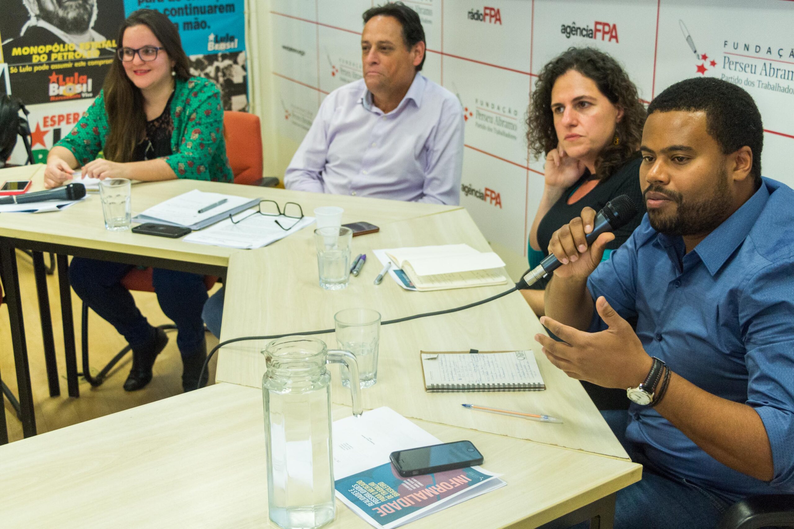 Debate sobre Informalidade e Trabalho na Fundação Perceu Abramo