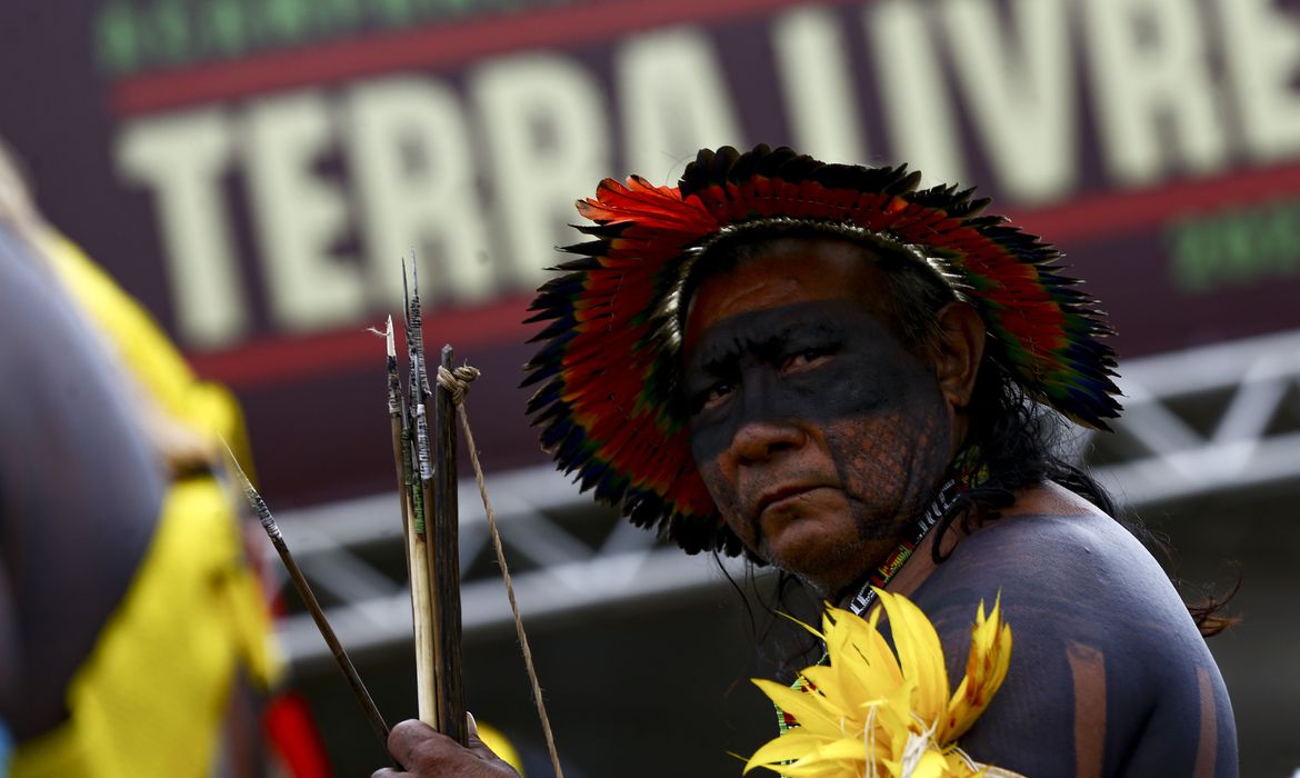 Guardião Indígena na Luta pela Terra Livre