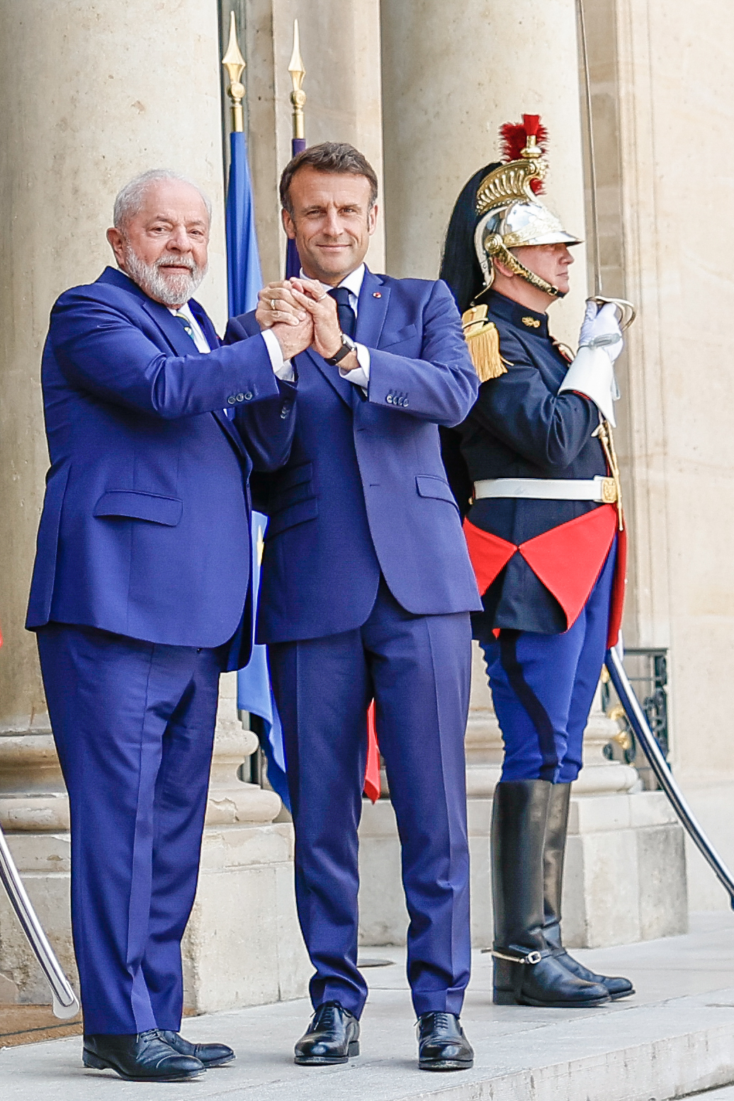 Lula e Macron: Encontro Diplomático e Colaboração Internacional