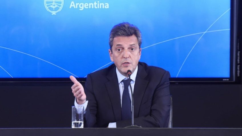Sergio Massa em coletiva de imprensa na Argentina