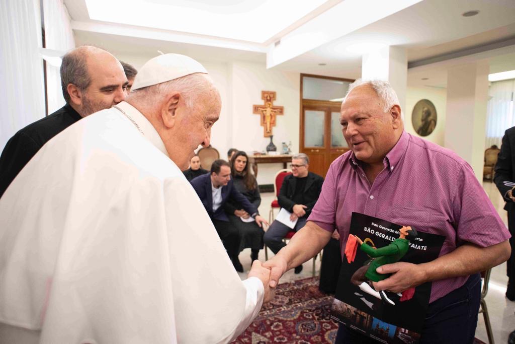 Diretor da FPA, Virgílio Guimarães é recebido pelo Papa Francisco no Vaticano