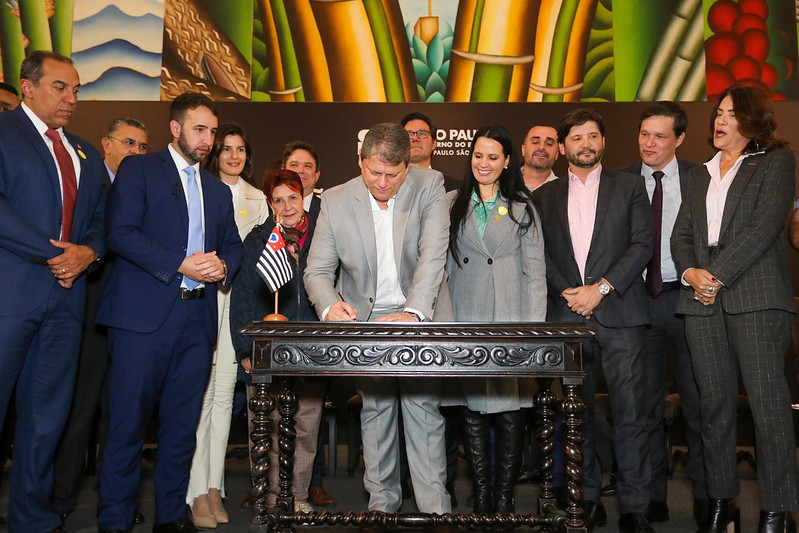 Autoridades do Governo de São Paulo em Assinatura Solene