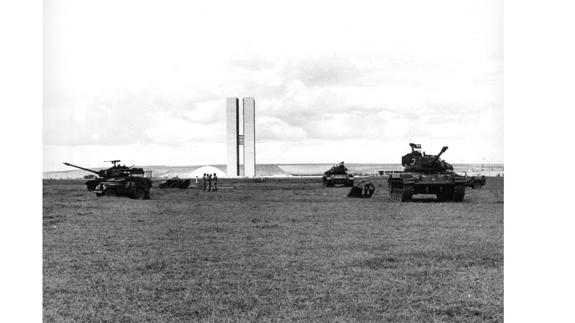 Tanques em Brasília: Congresso Nacional sob vigilância militar