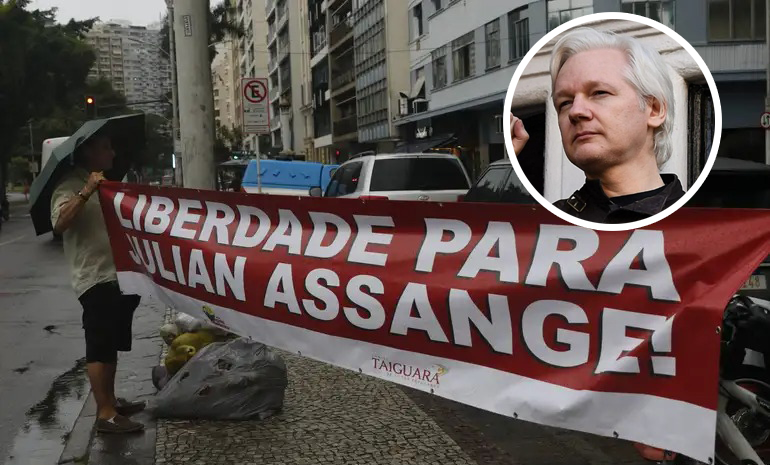 Protesto por Liberdade de Julian Assange no Brasil
