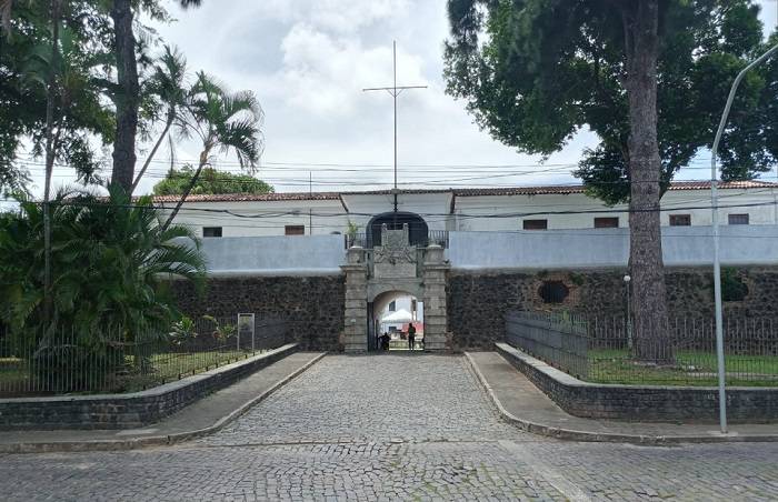 Portão Monumental Histórico de Arquitetura Colonial Brasileira