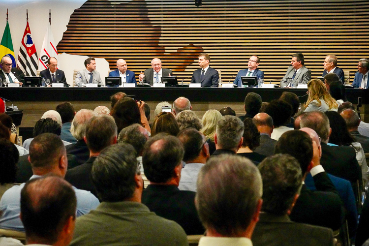 Lideranças em Painel: Diálogo Político e Social em SP