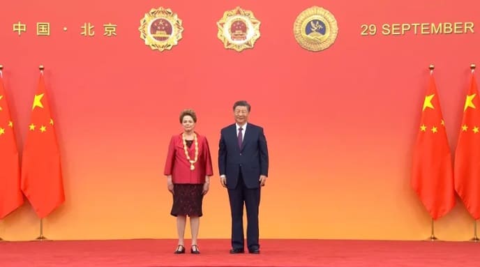 Dilma Rousseff recebe honraria máxima de Xi Jinping