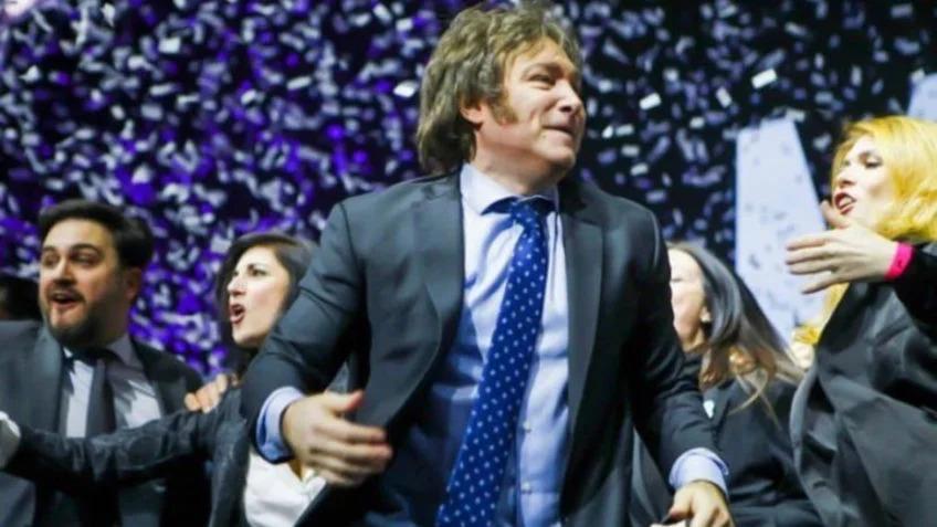 Javier Milei: Celebração e Confiança Política