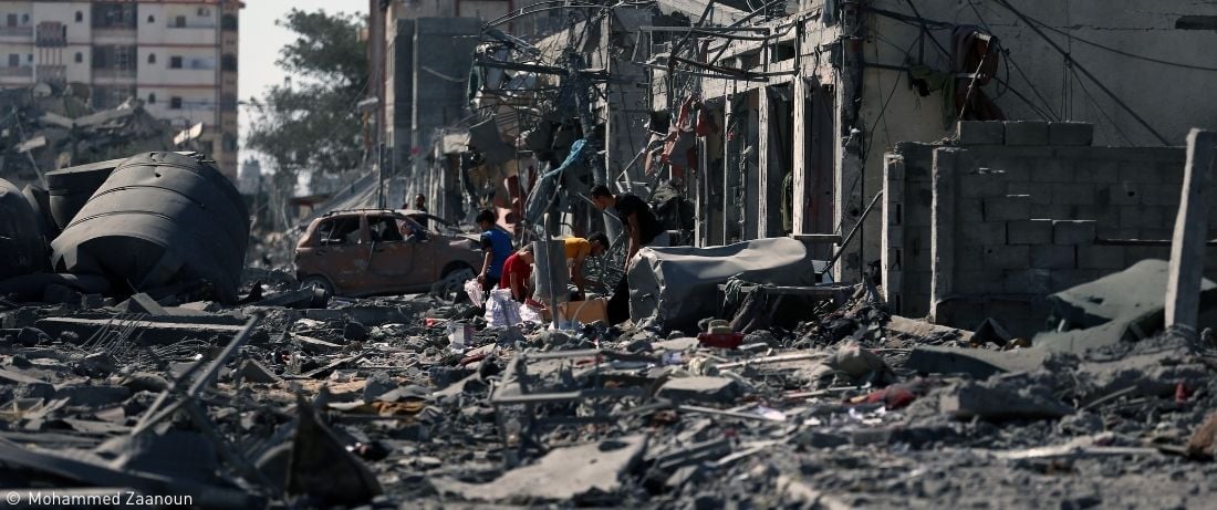 Gaza Devastada: População busca resiliência entre escombros