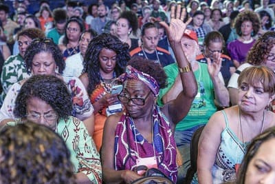 Mulheres Negras em Ação: Engajamento e Voz Coletiva