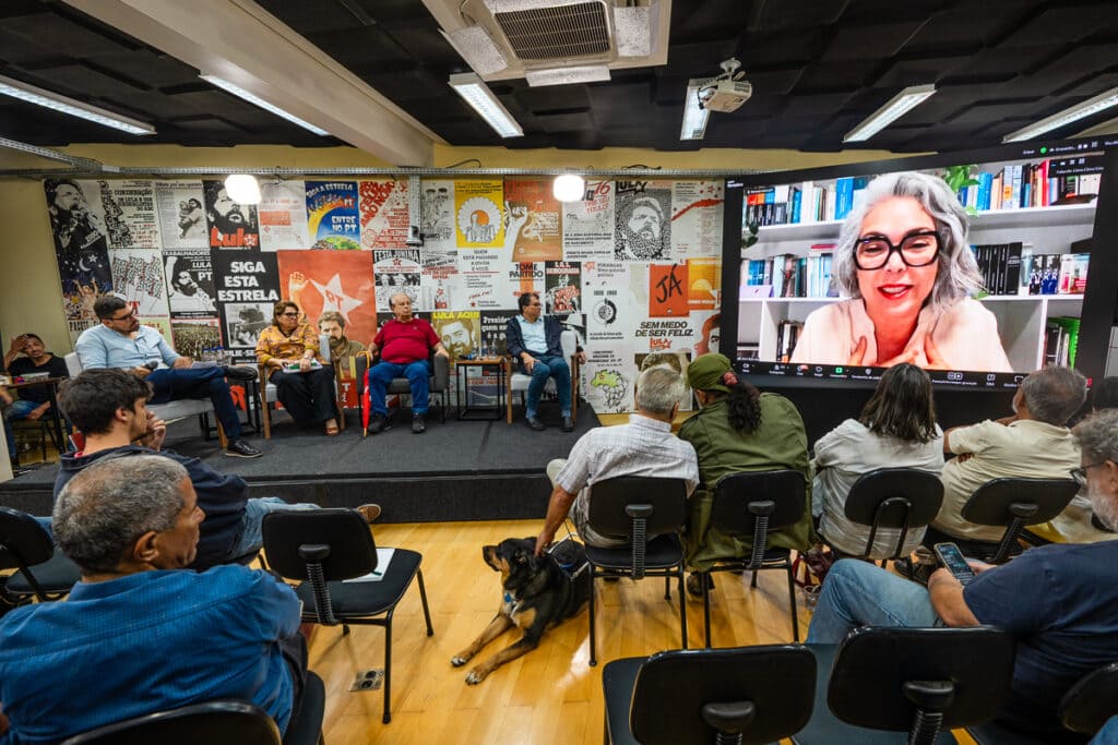 “Realidade brasileira e desafios do PT” abre ciclo de painéis preparatórios