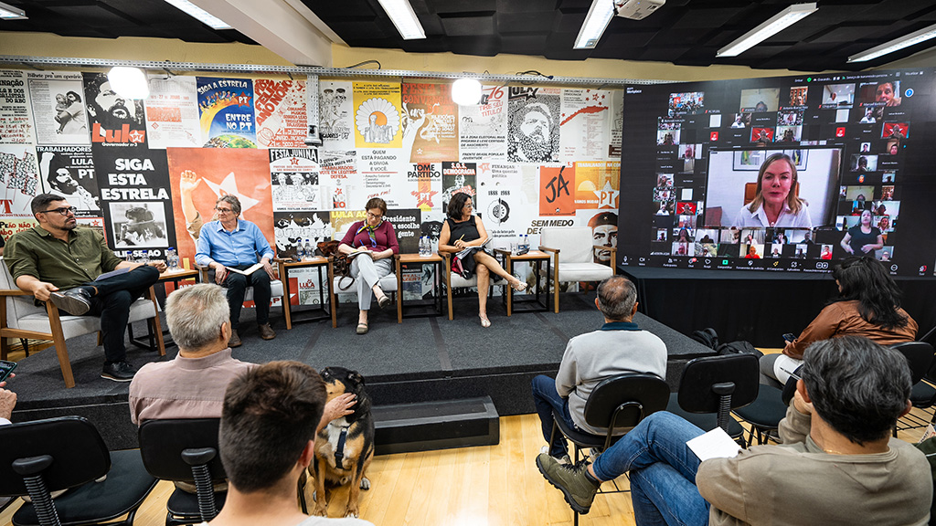 Painel “O novo mundo do trabalho” ampliou reflexões sobre o tema na FPA
