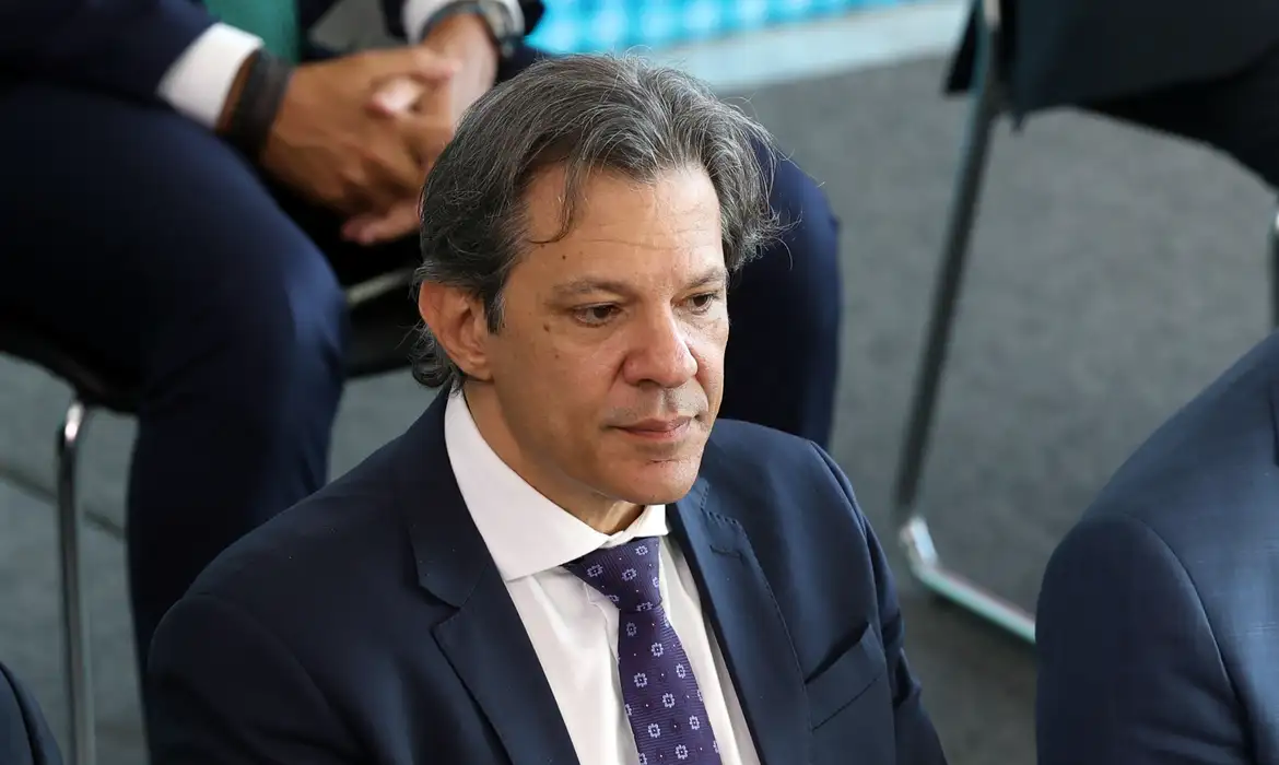 Fernando Haddad: Foco e Seriedade na Gestão Pública