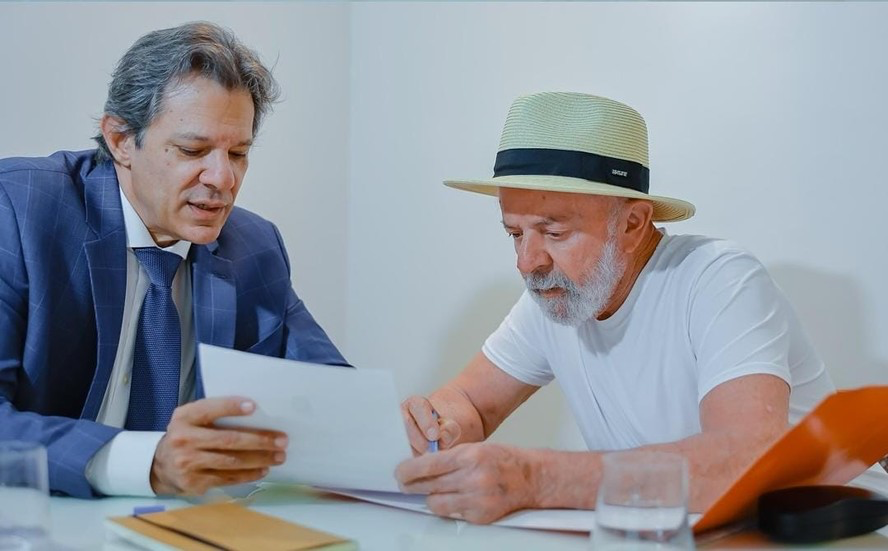 Lula e Haddad: Reunião de Trabalho e Planejamento Político