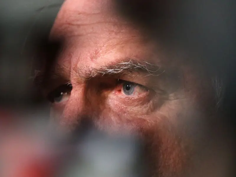 Olhos de Homem: Reflexão Profunda e Experiência