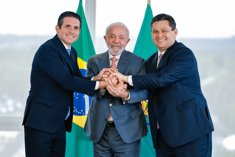 Lula, Waldez e Clécio: Compromisso pelo Desenvolvimento do Brasil
