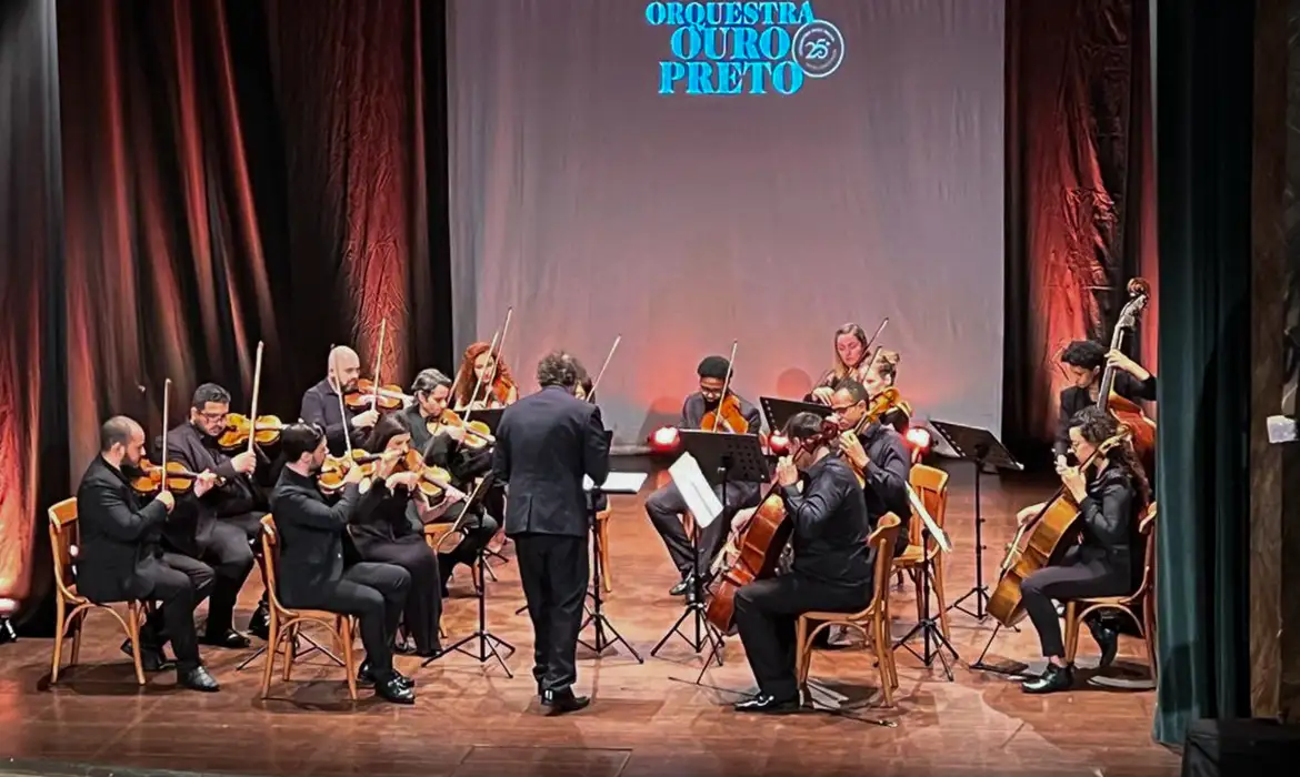 Orquestra Ouro Preto: Concerto de Cordas no Palco