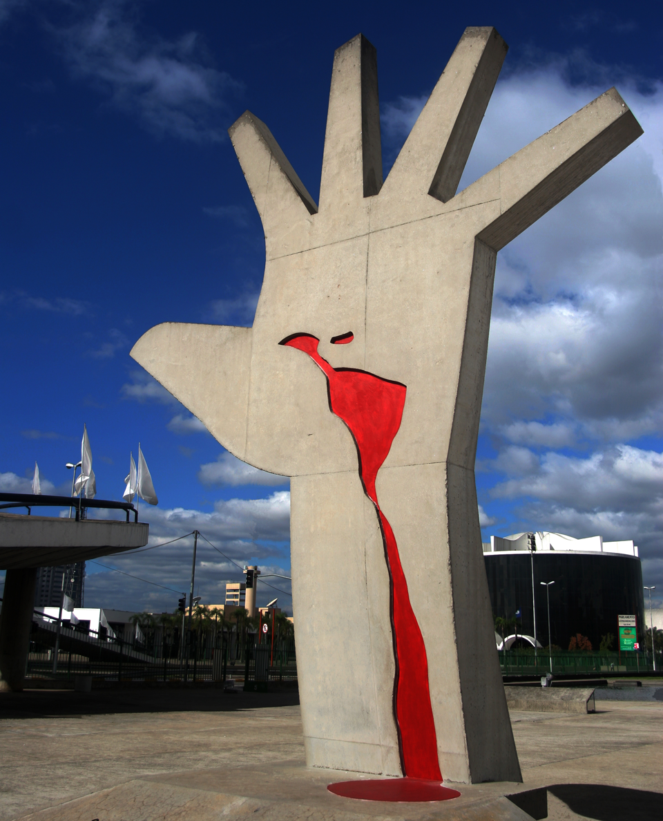 Monumento à Resistência: Sangue e Memória em Brasília