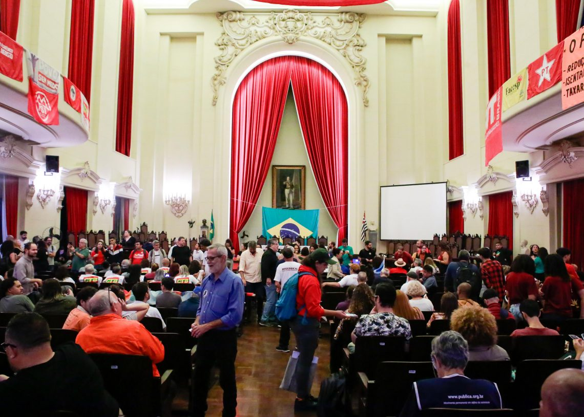 Assembleia PT: Debate Social e Político Brasil