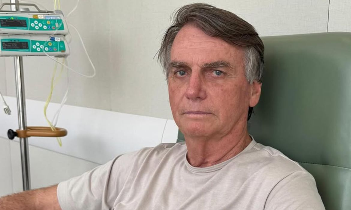 Bolsonaro no Hospital: Um Retrato de Vulnerabilidade e Saúde