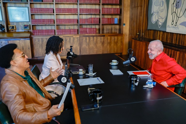 Lula em podcast com apresentadores da Fundação Perceu Abramo