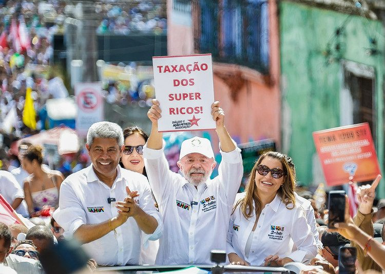 Lula defende Taxação dos Super Ricos em Ato.