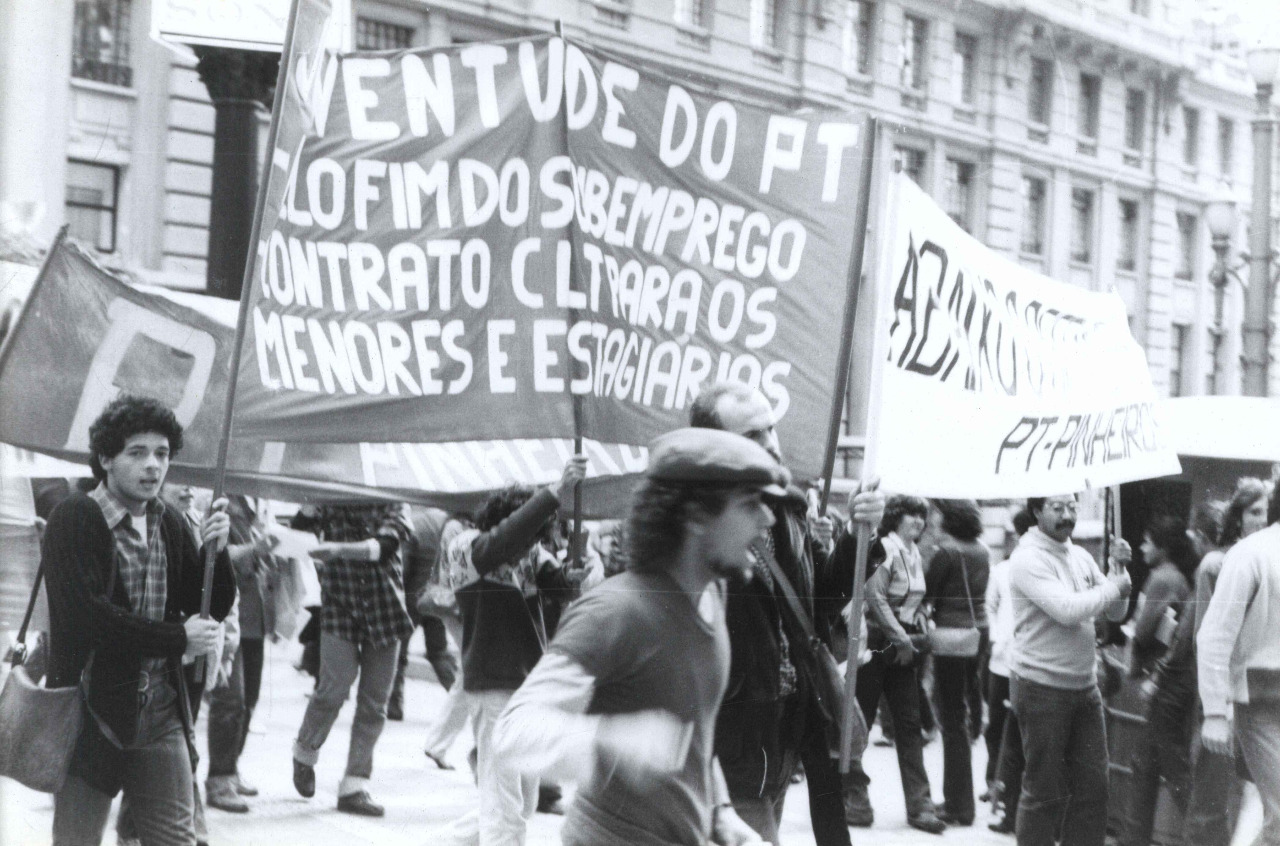 Juventude PT marcha por direitos e fim do subemprego.