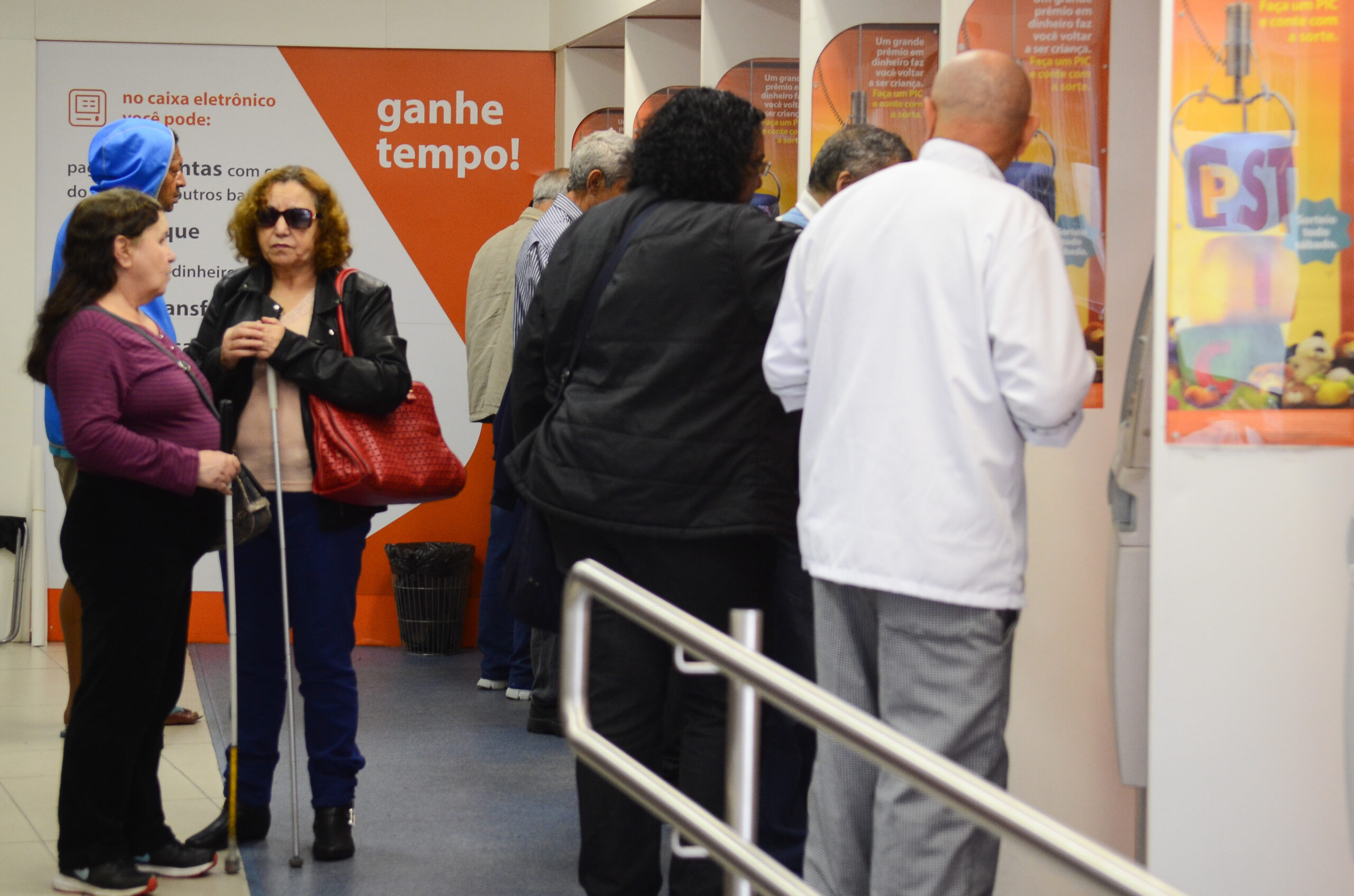 Fila em Caixa Eletrônico: Inclusão e Dia a Dia