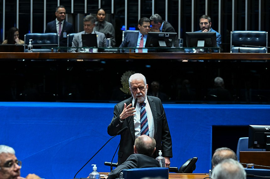 Senado aprova proposta do PT para reduzir impactos do tarifaço dos EUA