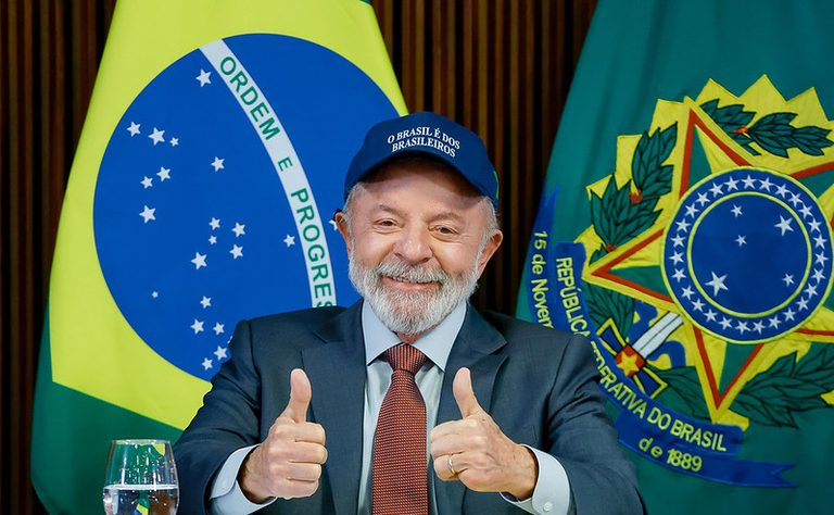 Lula Otimista, Brasil dos Brasileiros, Ordem e Progresso.