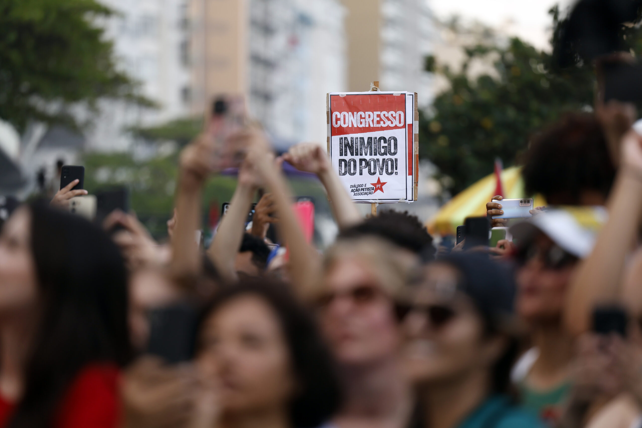 Protesto: Congresso Inimigo do Povo, Ação Petista