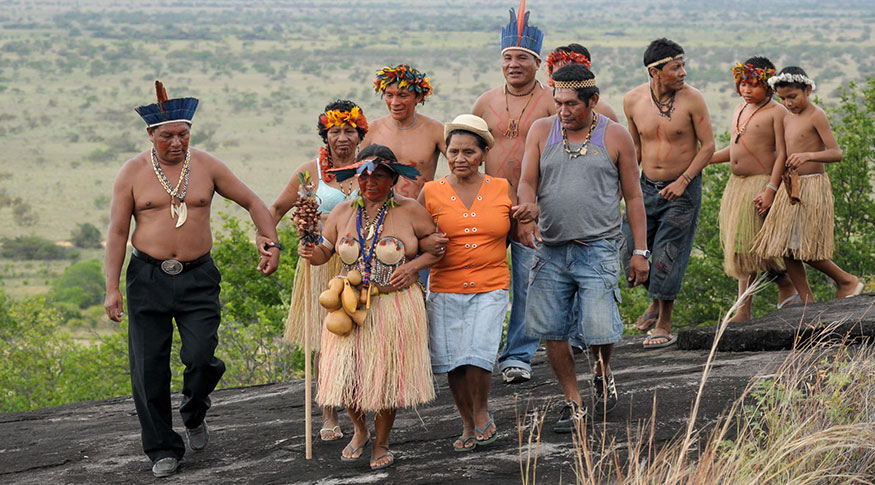 Comunidade Indígena em Rito Coletivo no Cerrado