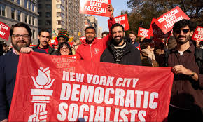 Socialistas Democráticos de NYC em Manifestação Contra Fascismo
