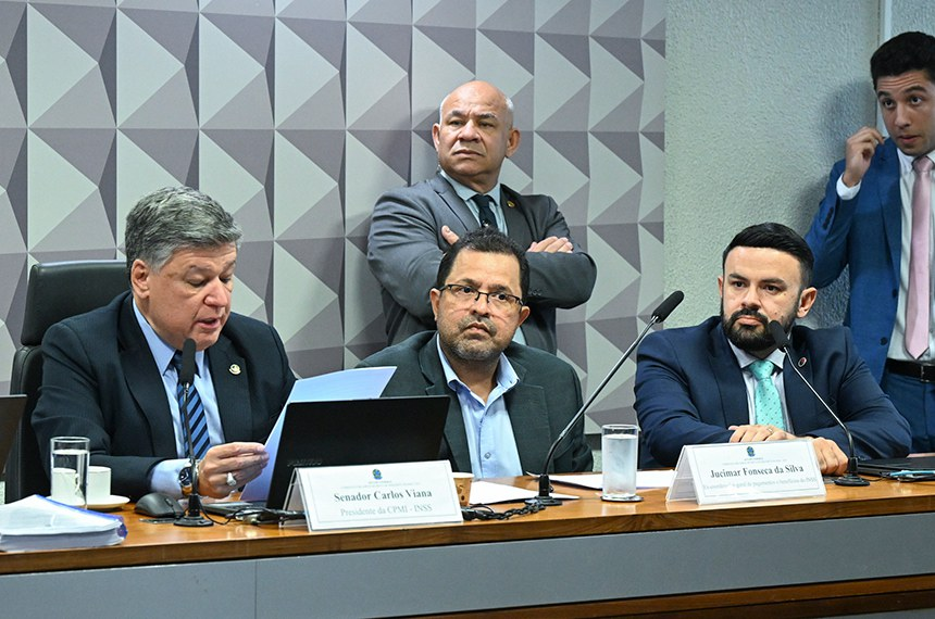 CPMI do INSS: Senador Carlos Viana preside sessão.
