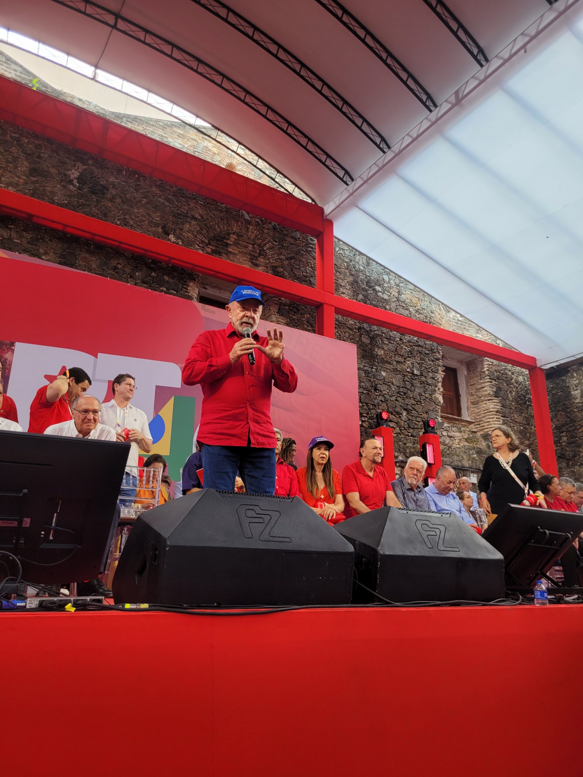 Presidente Lula convoca o PT para lutar pela vitória nas eleições de 2026