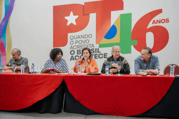 Painel de Debate PT 46 Anos: Quando o Povo Acredita