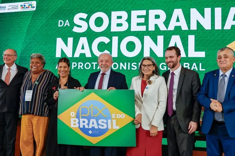 Governo federal dá ao PIX proteção máxima de marca após ataques dos EUA
